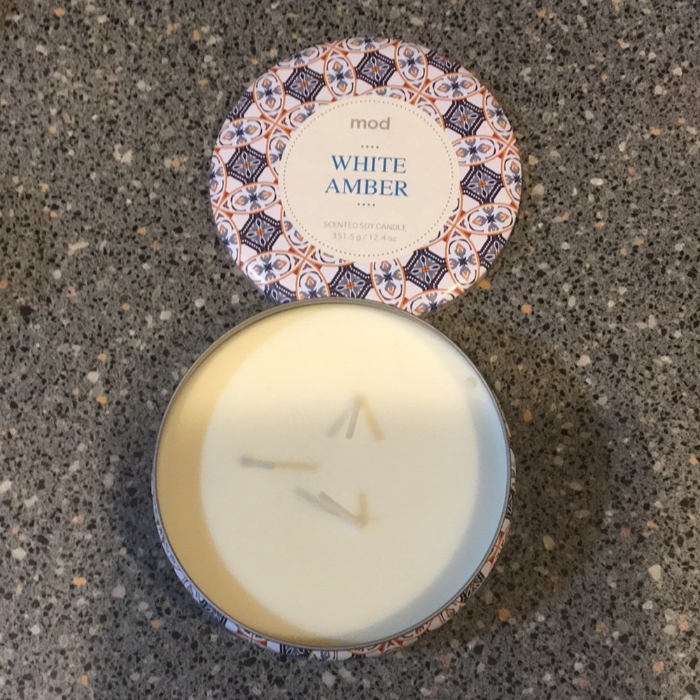 MOD “WHITE AMBER” Scented Soy Candle 3 Wicks